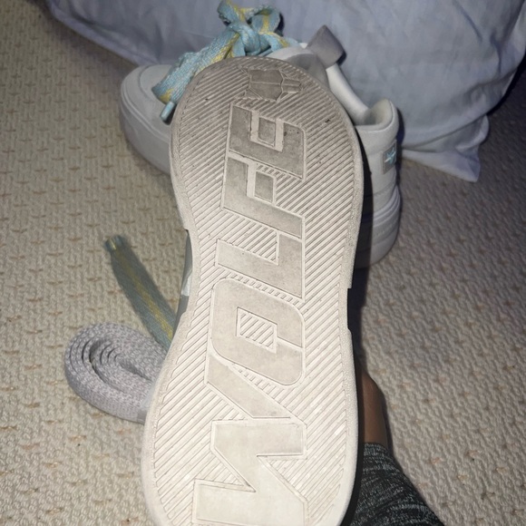 Chunky platform sneakers - Picture 6 of 6